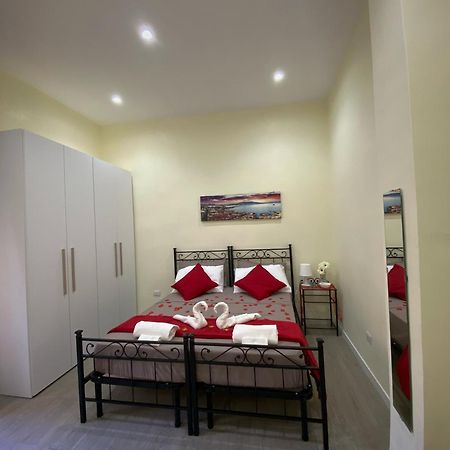 La Casa Al Centro " Vicino Al Centro Storico Di Napoli" Apartment Ngoại thất bức ảnh