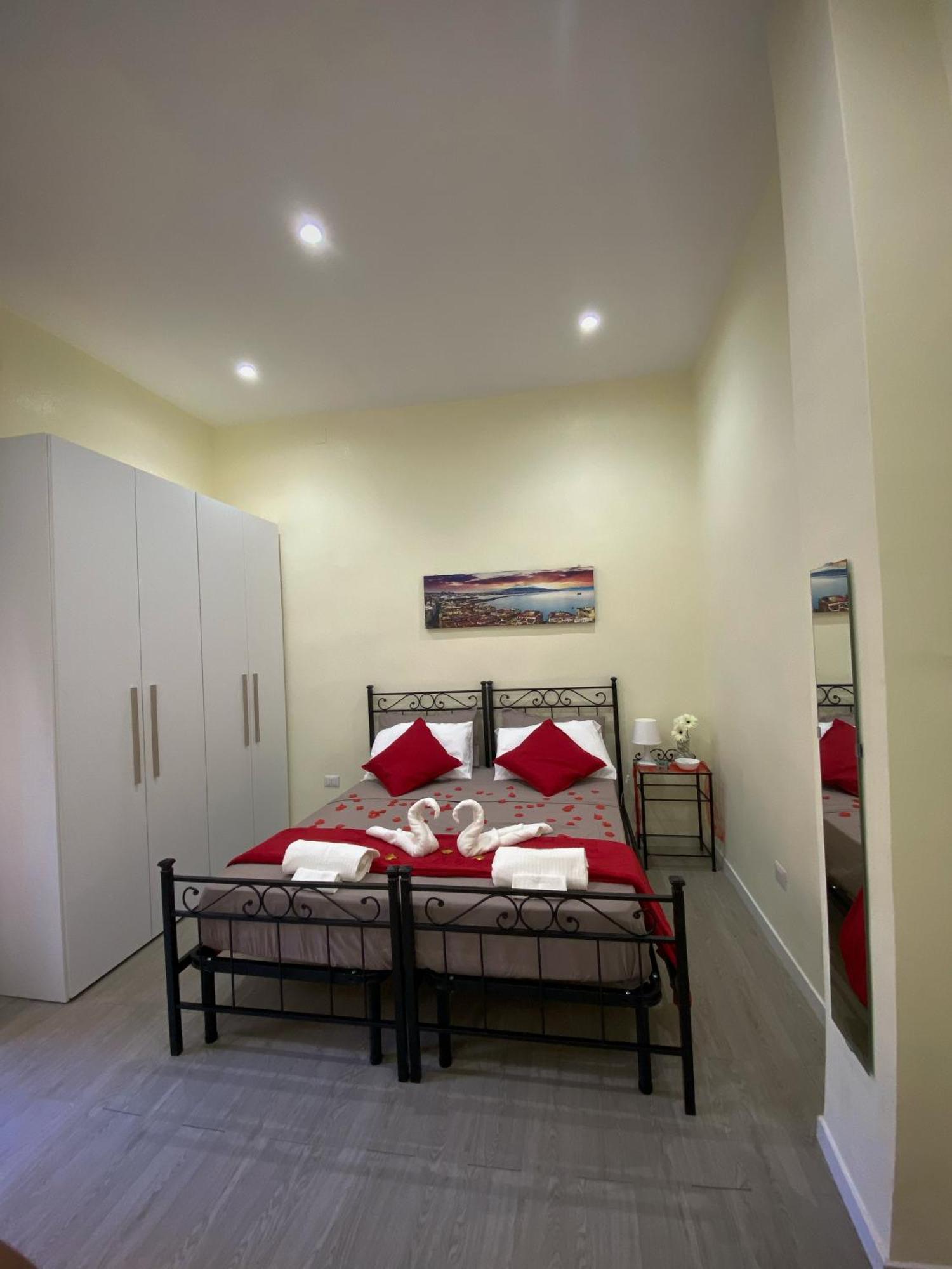 La Casa Al Centro " Vicino Al Centro Storico Di Napoli" Apartment Ngoại thất bức ảnh