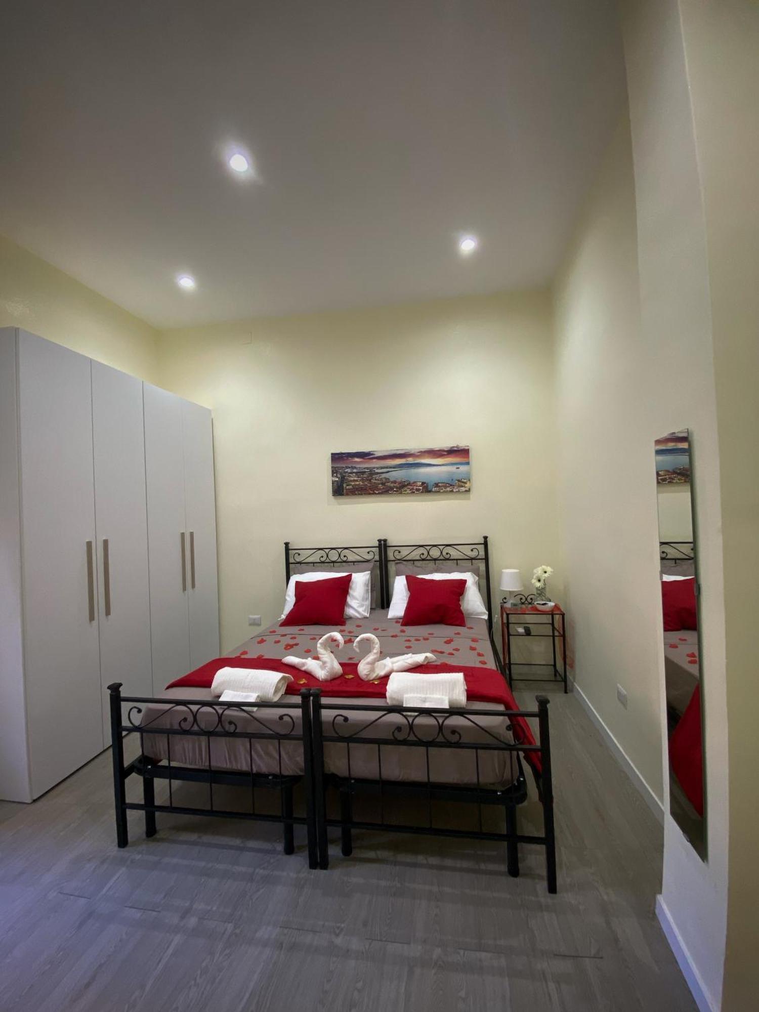 La Casa Al Centro " Vicino Al Centro Storico Di Napoli" Apartment Ngoại thất bức ảnh