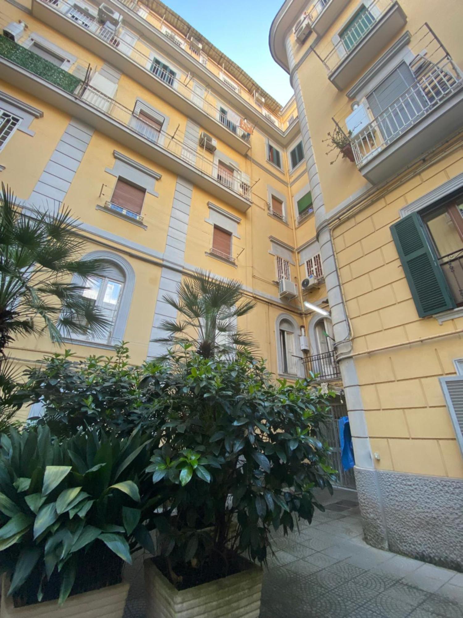 La Casa Al Centro " Vicino Al Centro Storico Di Napoli" Apartment Ngoại thất bức ảnh